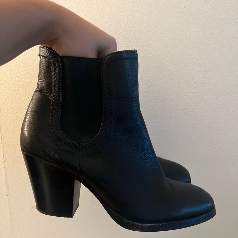 Scoop ankle boots
